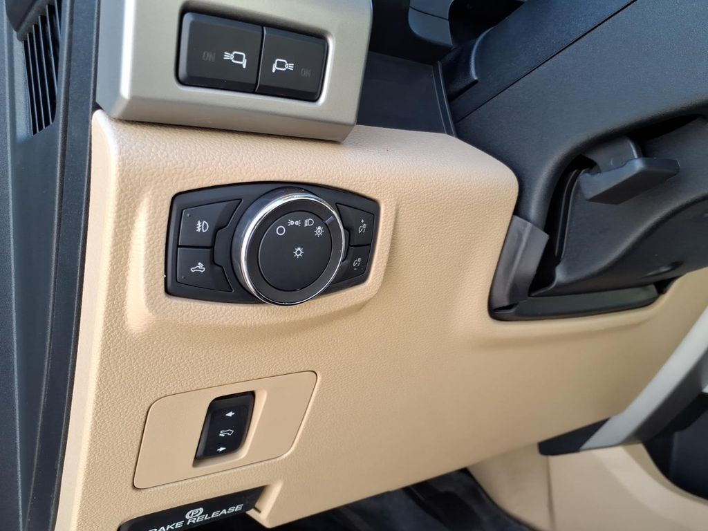 Used Car 2019 Ford F-250  Lariat For Sale Under $50,000 In Pleasanton, Texas