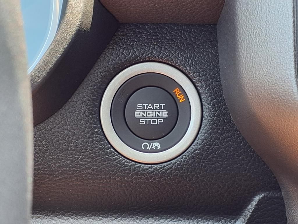 New Car 2025 Ram 1500  Lone Star For Sale Under $60,000 In Pleasanton, Texas