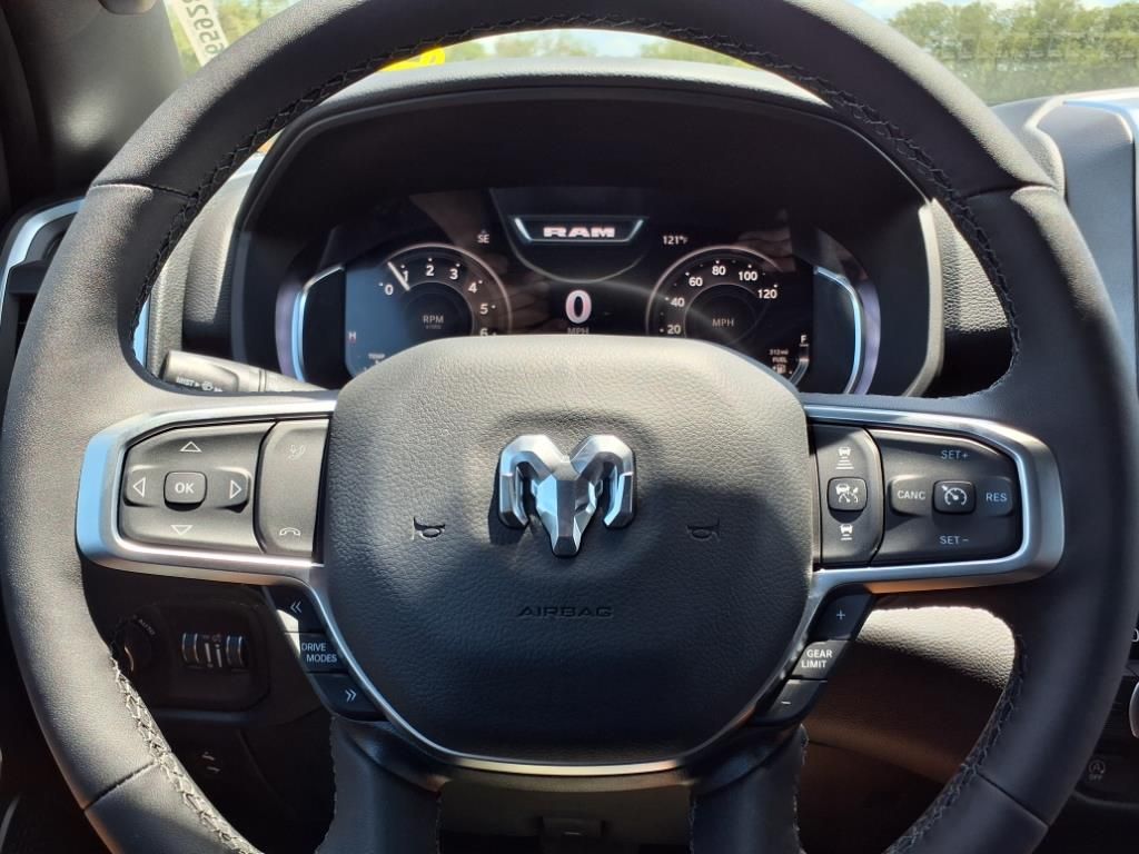 New Car 2025 Ram 1500  Lone Star For Sale Under $60,000 In Pleasanton, Texas