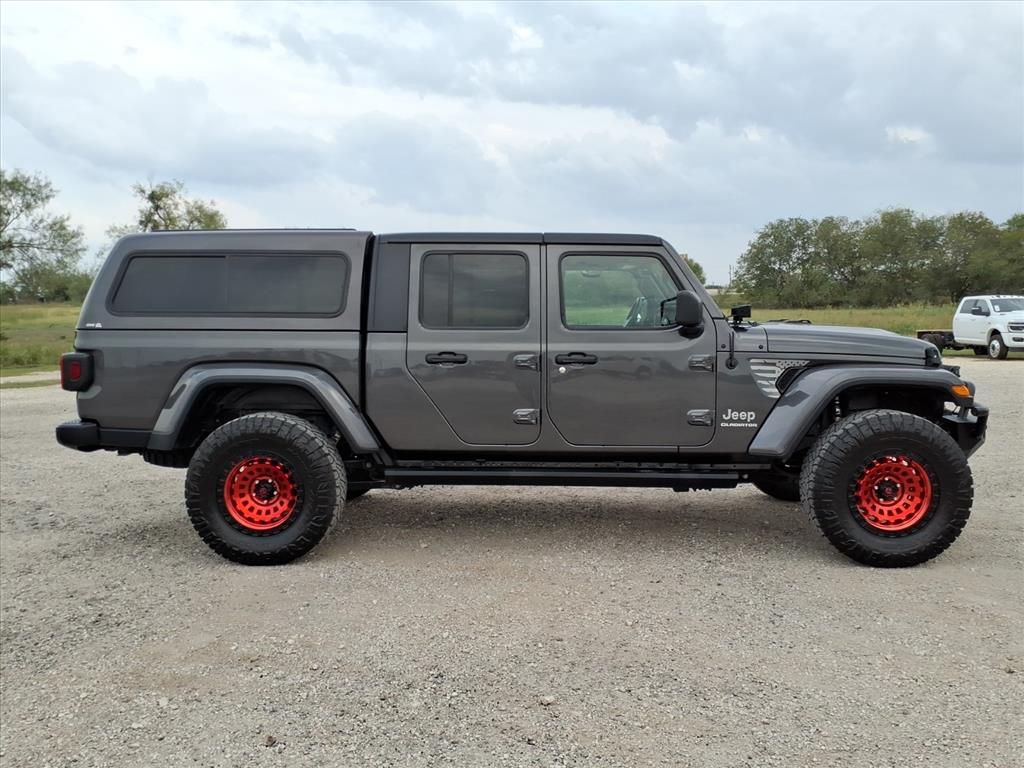 Used Car 2020 Jeep Gladiator  Overland For Sale Under $40,000 In Pleasanton, Texas