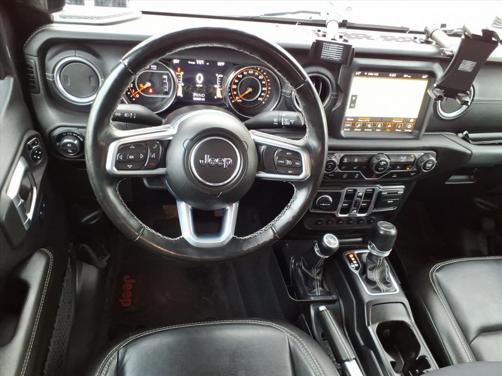 Used Car 2020 Jeep Gladiator  Overland For Sale Under $40,000 In Pleasanton, Texas