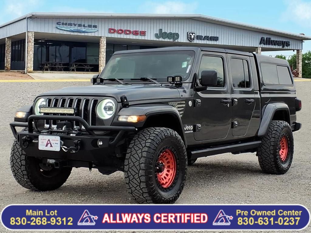 Used Car 2020 Jeep Gladiator  Overland For Sale Under $40,000 In Pleasanton, Texas