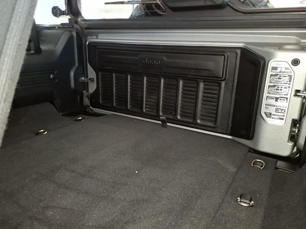 Used Car 2019 Jeep Wrangler  Sport S For Sale Under $40,000 In Pleasanton, Texas