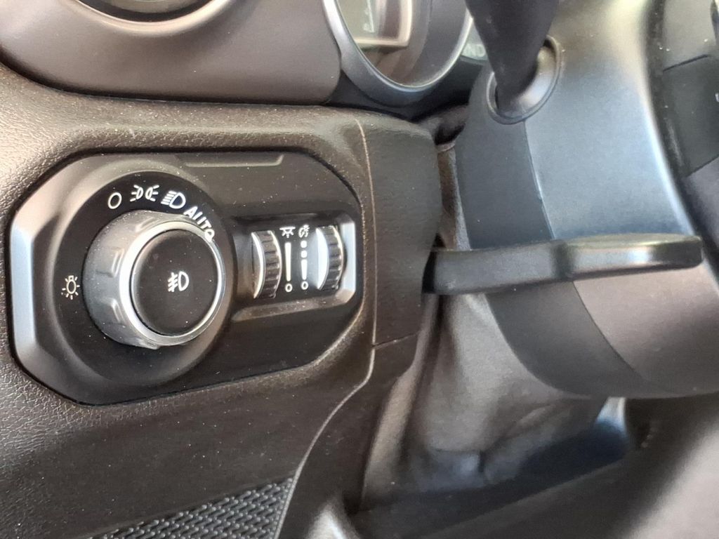 Used Car 2019 Jeep Wrangler  Sport S For Sale Under $40,000 In Pleasanton, Texas