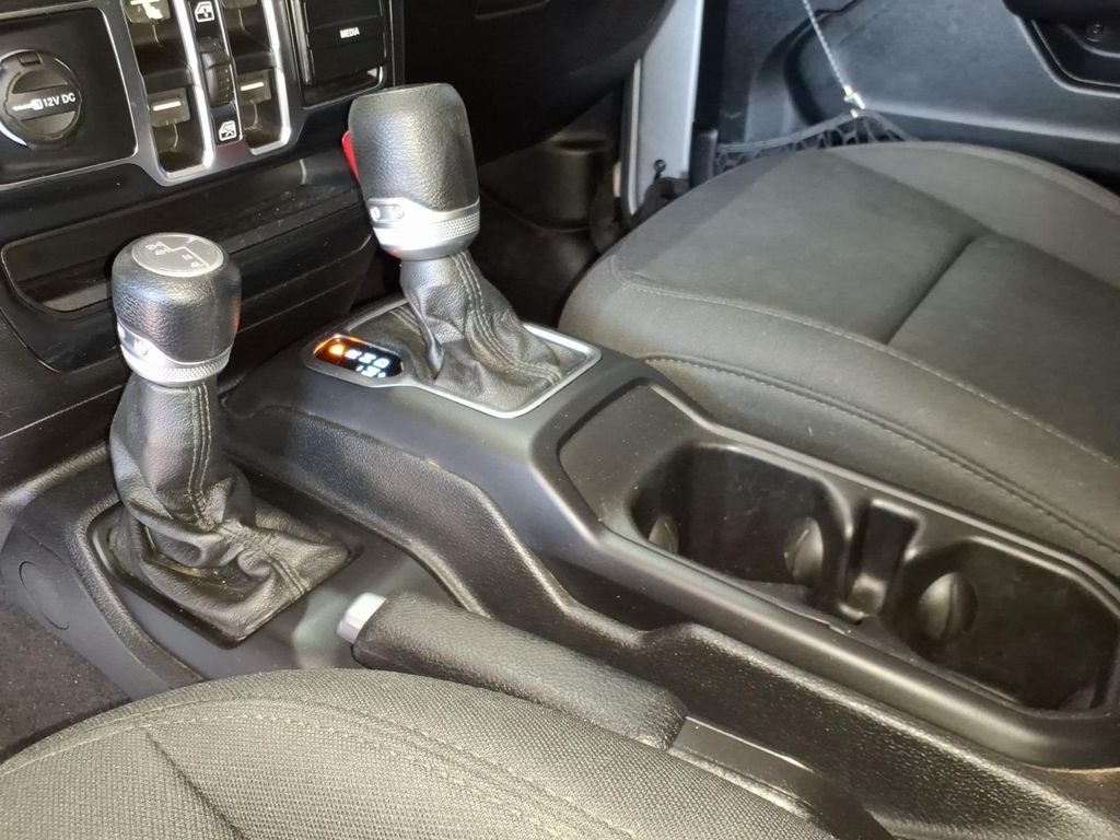 Used Car 2019 Jeep Wrangler  Sport S For Sale Under $40,000 In Pleasanton, Texas