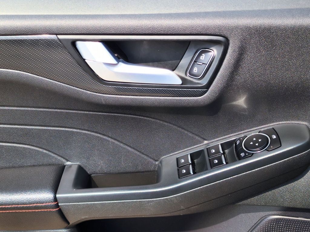 Used Car 2023 Ford Escape  St-line For Sale Under $25,000 In Pleasanton, Texas