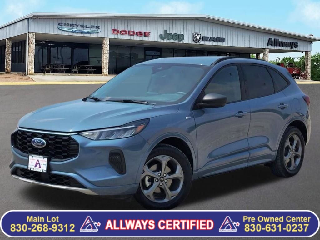 Used Car 2023 Ford Escape  St-line For Sale Under $25,000 In Pleasanton, Texas
