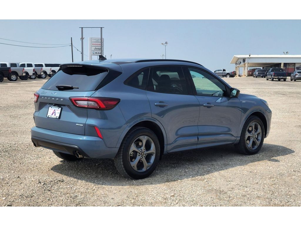 Used Car 2023 Ford Escape  St-line For Sale Under $25,000 In Pleasanton, Texas