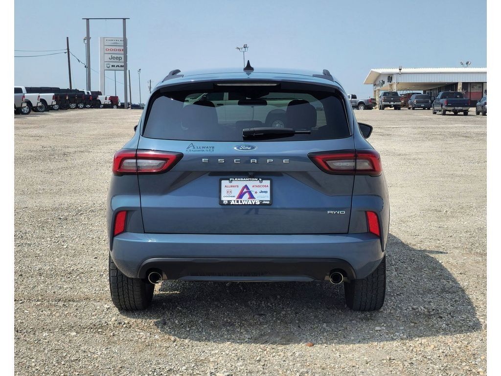 Used Car 2023 Ford Escape  St-line For Sale Under $25,000 In Pleasanton, Texas