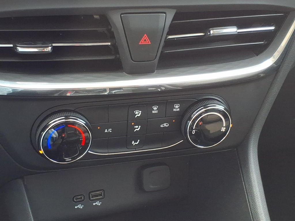 Used Car 2025 Buick Encore Gx  Preferred For Sale Under $25,000 In Pleasanton, Texas
