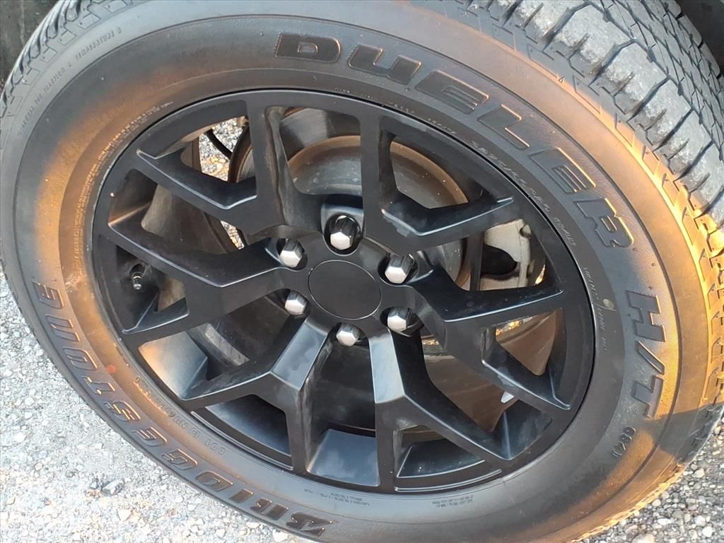 Used Car 2019 Chevrolet Tahoe  Lt For Sale Under $30,000 In Pleasanton, Texas