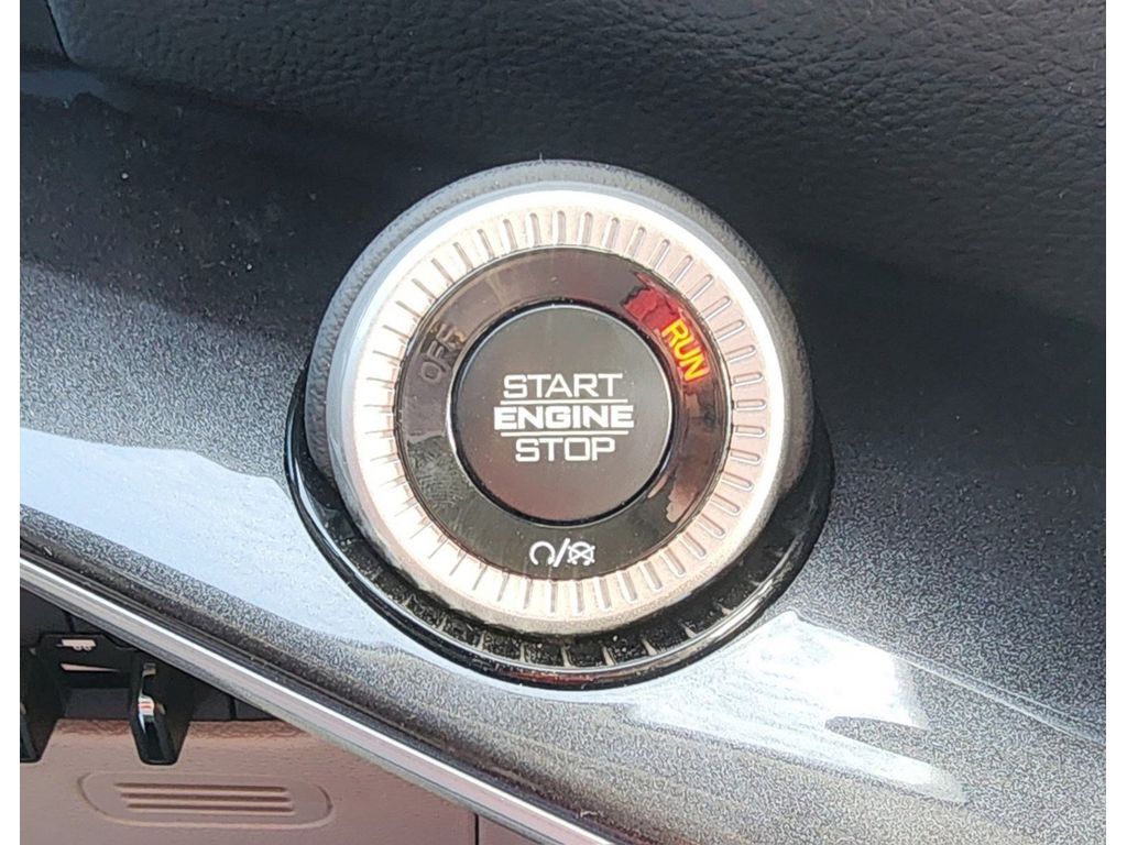 Used Car 2024 Jeep Wagoneer  Series I For Sale Under $70,000 In Pleasanton, Texas