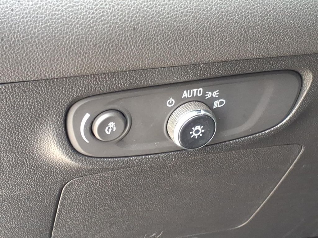 Used Car 2025 Buick Encore Gx  Preferred For Sale Under $25,000 In Pleasanton, Texas