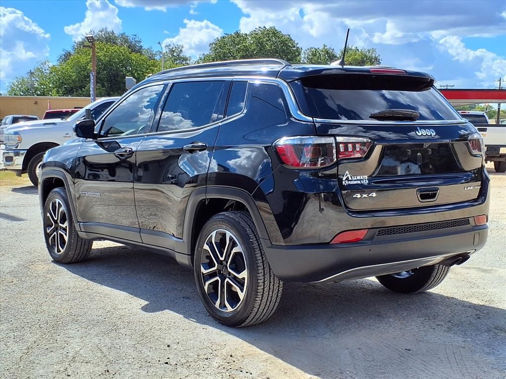 Used Car 2022 Jeep Compass  Limited For Sale Under $25,000 In Pleasanton, Texas