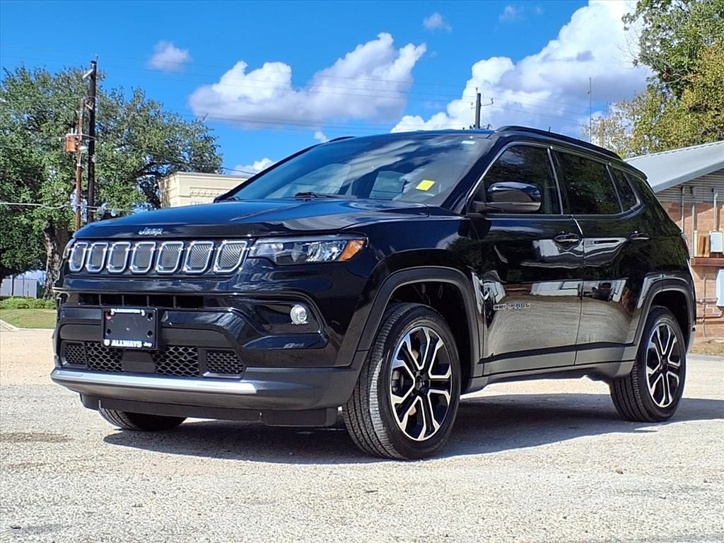 Used Car 2022 Jeep Compass  Limited For Sale Under $30,000 In Pleasanton, Texas
