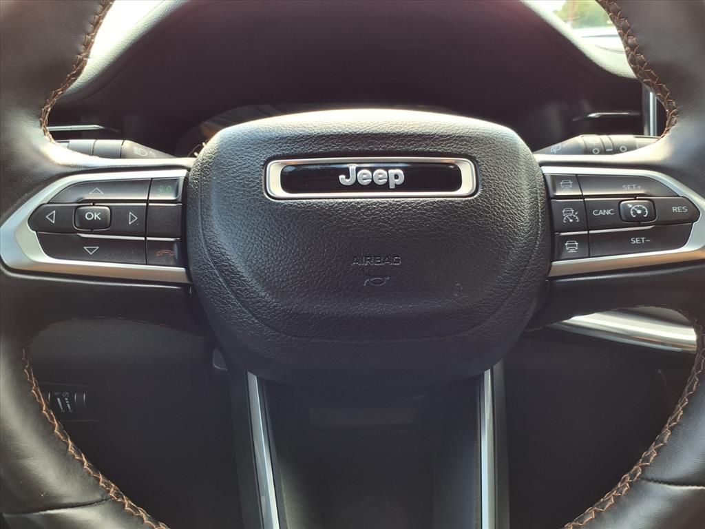 Used Car 2022 Jeep Compass  Limited For Sale Under $30,000 In Pleasanton, Texas