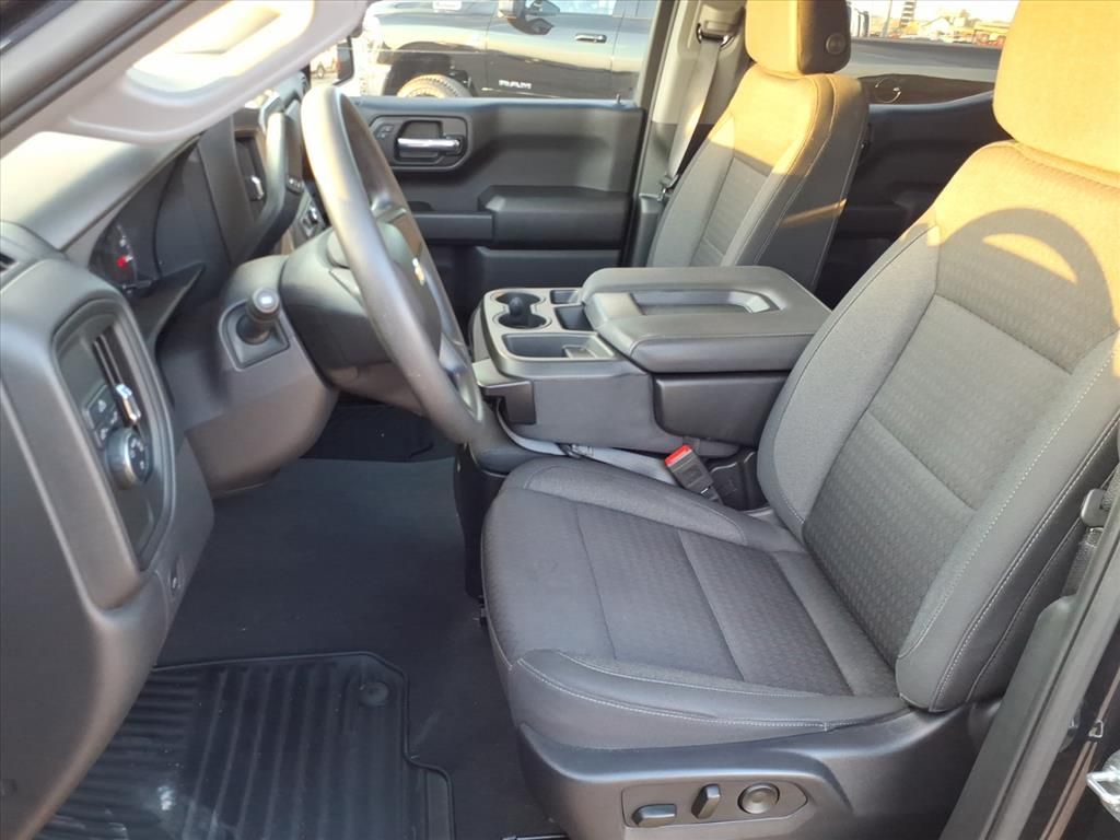 Used Car 2023 Chevrolet Silverado  Custom For Sale Under $35,000 In Pleasanton, Texas