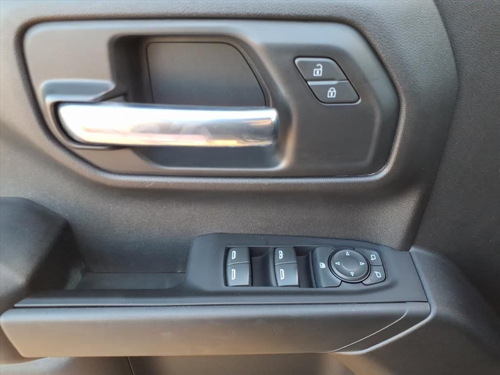 Used Car 2023 Chevrolet Silverado  Custom For Sale Under $40,000 In Pleasanton, Texas