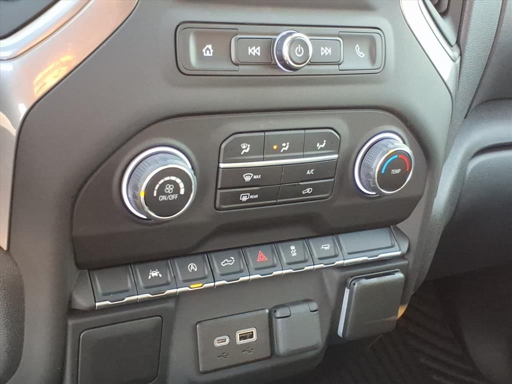 Used Car 2023 Chevrolet Silverado  Custom For Sale Under $40,000 In Pleasanton, Texas