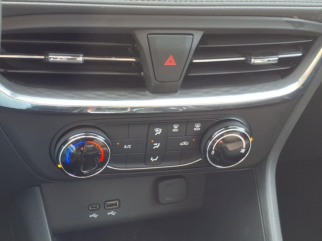 Used Car 2025 Buick Encore Gx  Preferred For Sale Under $25,000 In Pleasanton, Texas