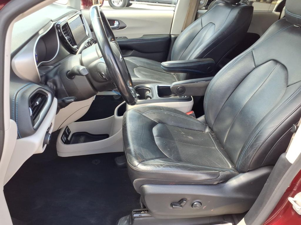Used Car 2021 Chrysler Pacifica  Hybrid Touring L For Sale Under $20,000 In Pleasanton, Texas