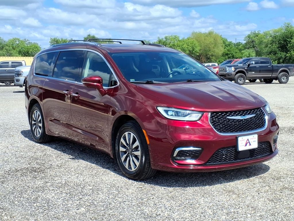Used Car 2021 Chrysler Pacifica  Hybrid Touring L For Sale Under $20,000 In Pleasanton, Texas