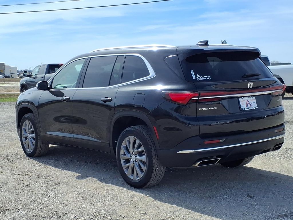Used Car 2025 Buick Enclave  Preferred For Sale Under $40,000 In Pleasanton, Texas