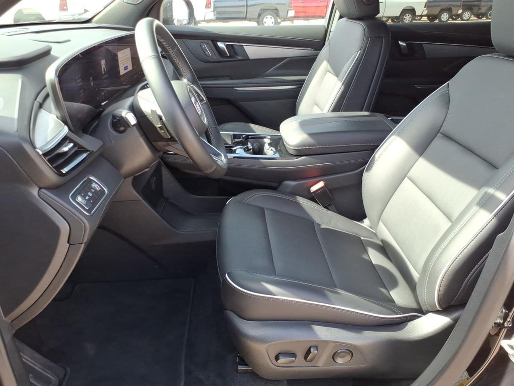 Used Car 2025 Buick Enclave  Preferred For Sale Under $40,000 In Pleasanton, Texas