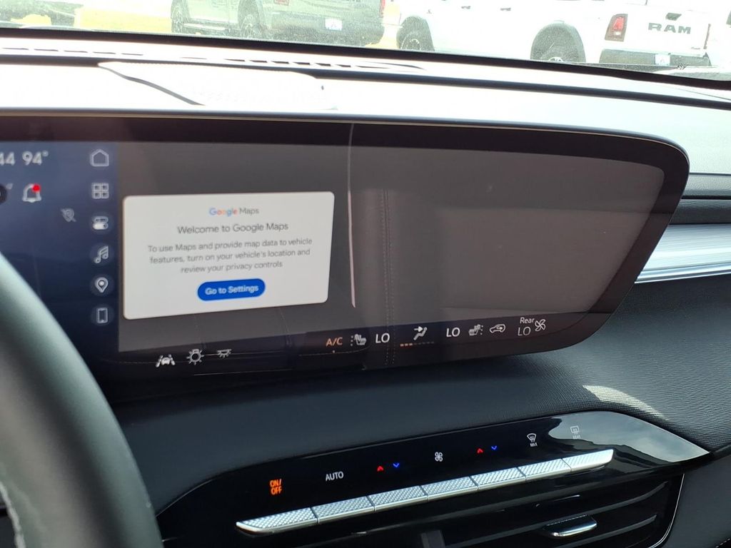 Used Car 2025 Buick Enclave  Preferred For Sale Under $40,000 In Pleasanton, Texas