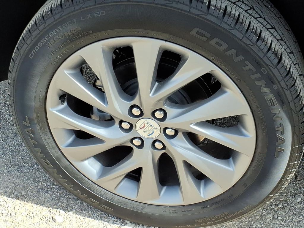 Used Car 2025 Buick Enclave  Preferred For Sale Under $40,000 In Pleasanton, Texas