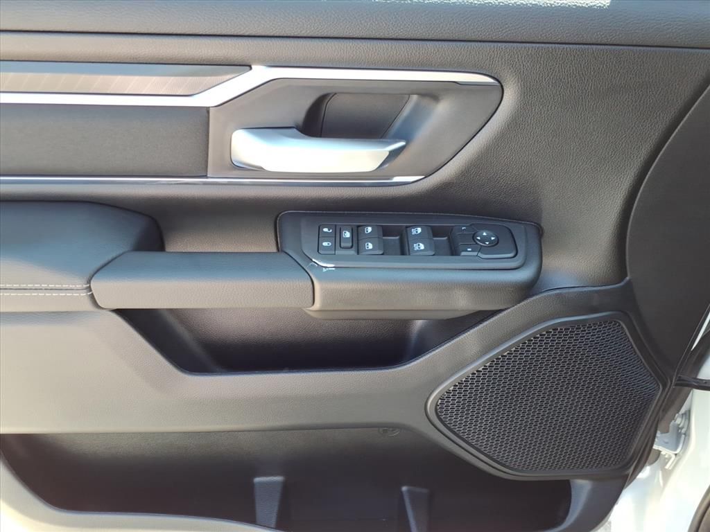 New Car 2025 Ram 1500  Lone Star For Sale Under $60,000 In Pleasanton, Texas