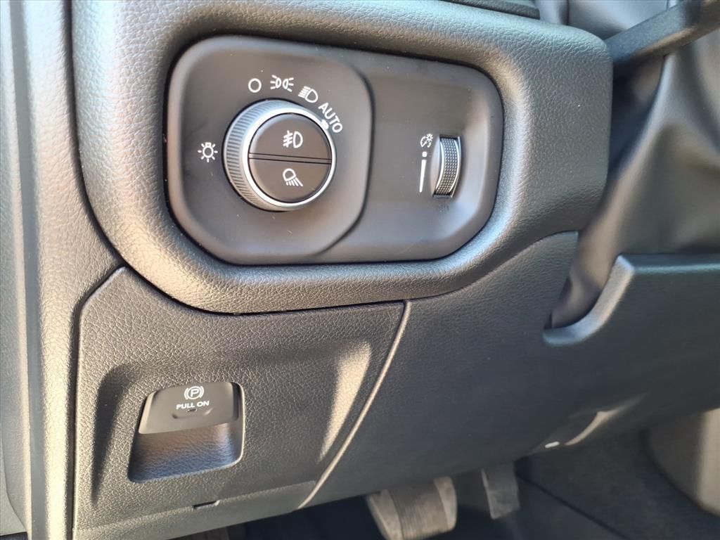 New Car 2025 Ram 1500  Lone Star For Sale Under $60,000 In Pleasanton, Texas
