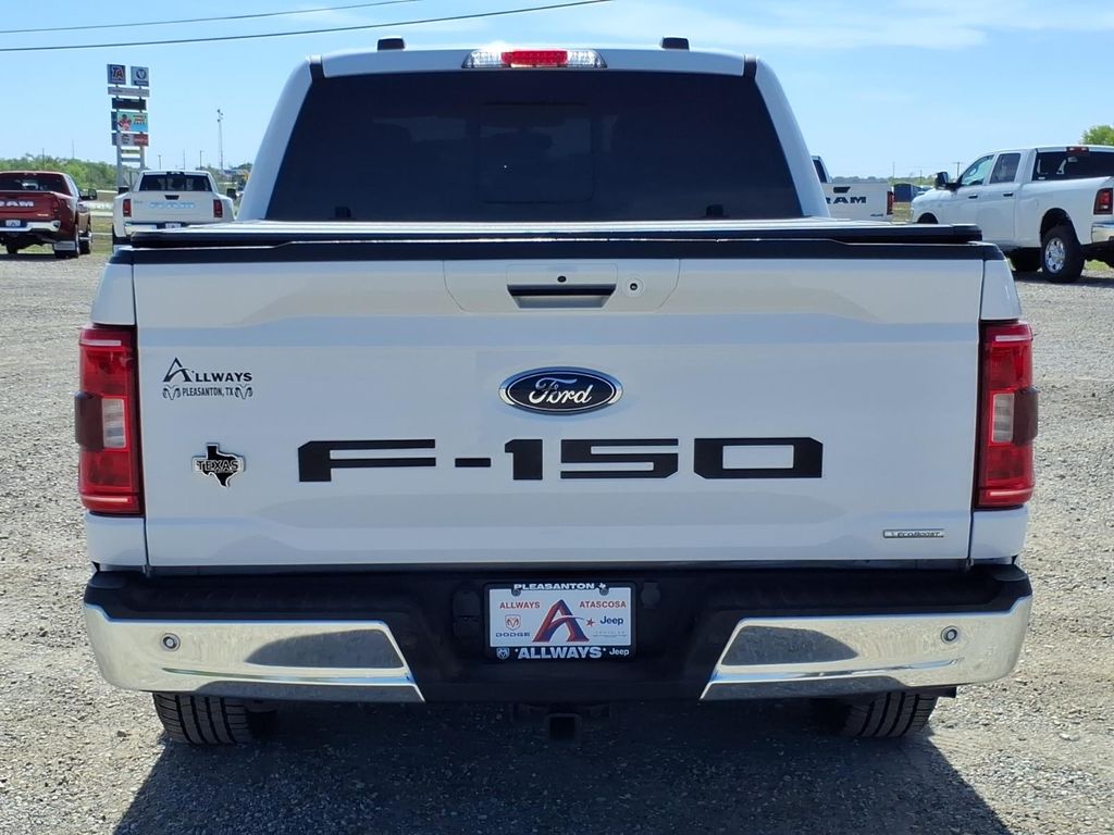 Used Car 2021 Ford F-150  Xlt For Sale Under $30,000 In Pleasanton, Texas