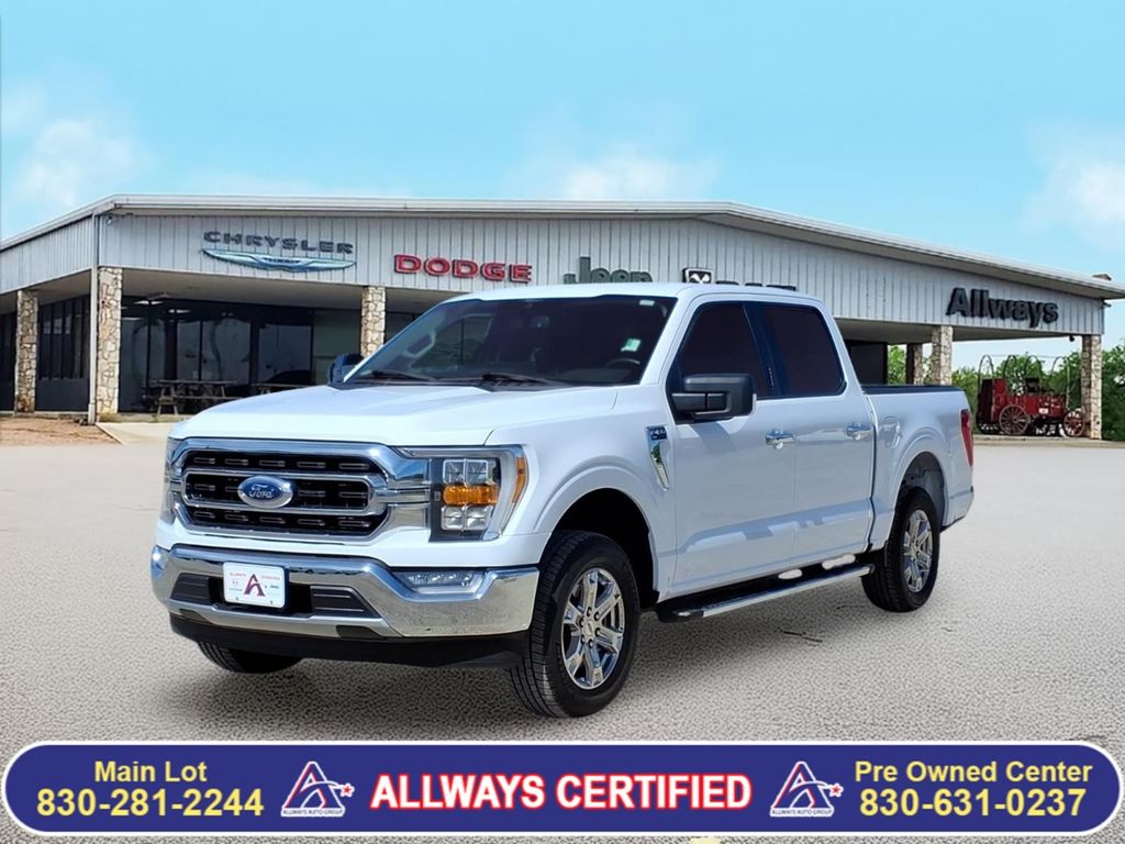 Used Car 2021 Ford F-150  Xlt For Sale Under $30,000 In Pleasanton, Texas