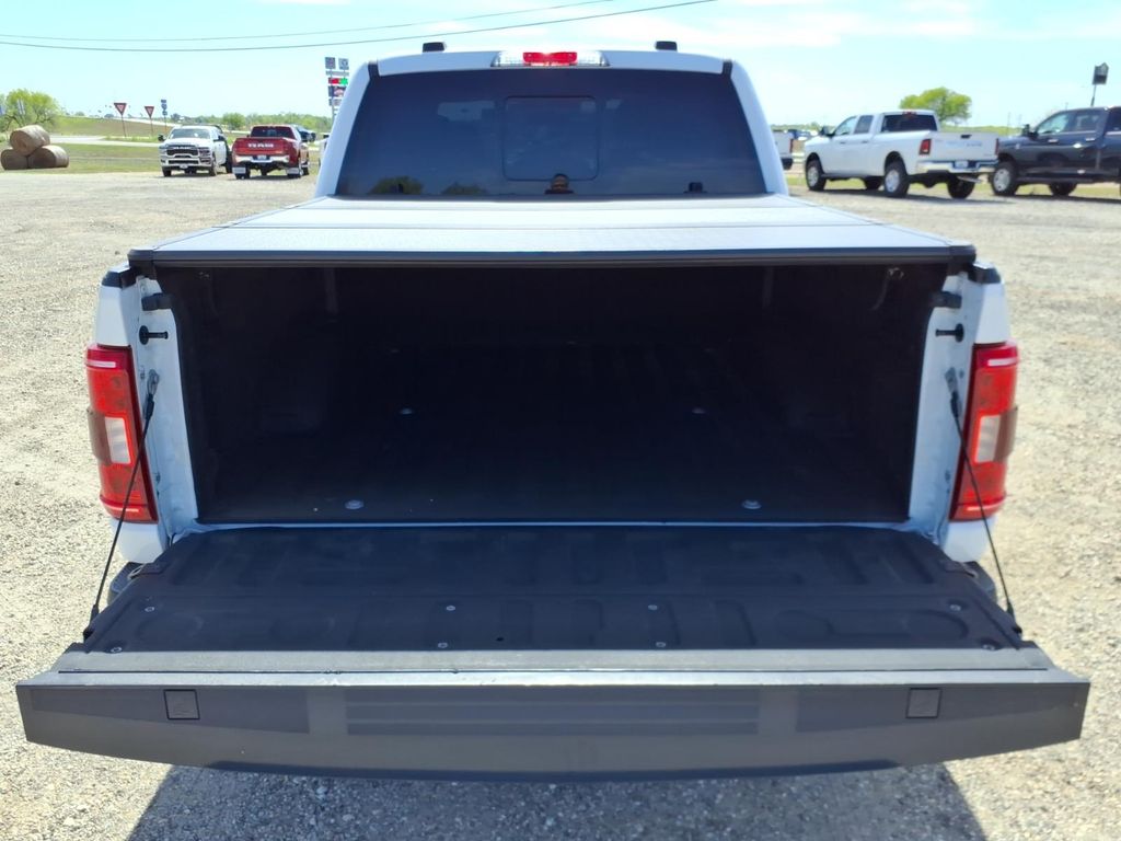 Used Car 2021 Ford F-150  Xlt For Sale Under $35,000 In Pleasanton, Texas