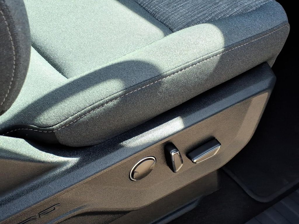 Used Car 2021 Ford F-150  Xlt For Sale Under $35,000 In Pleasanton, Texas