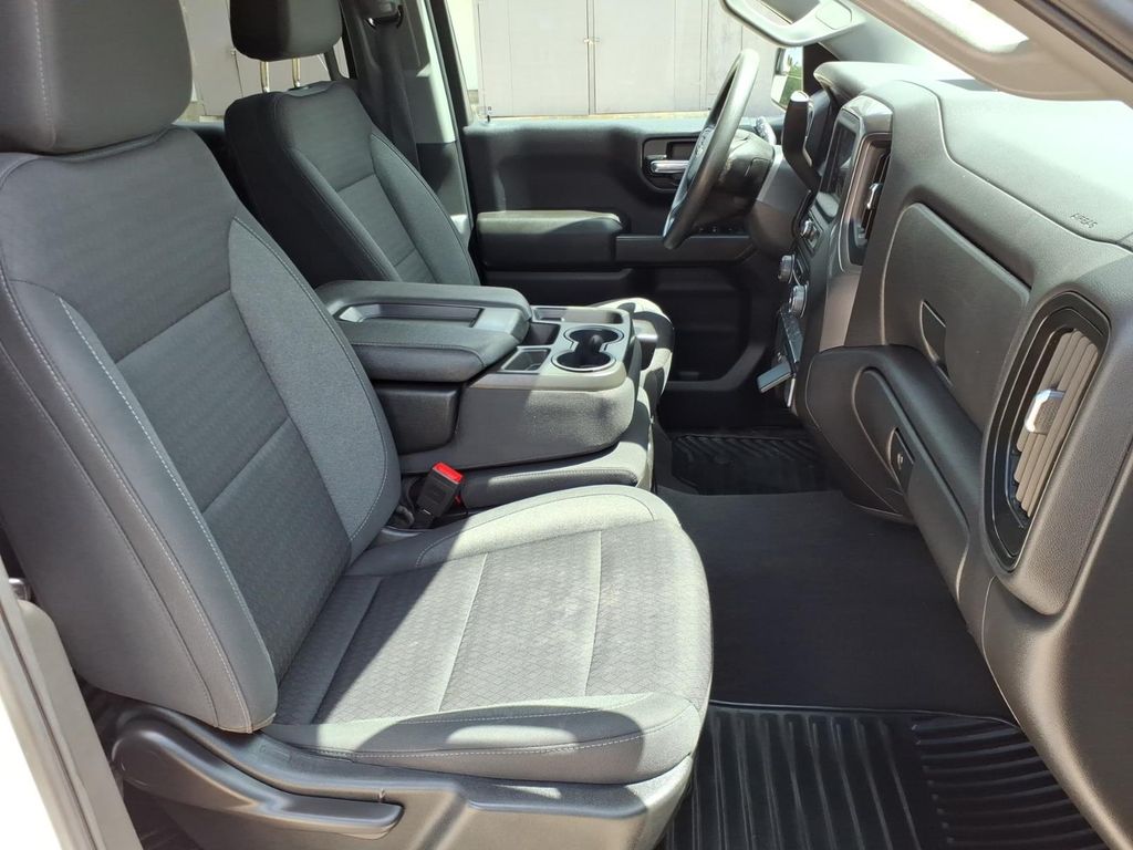 Used Car 2023 Chevrolet Silverado  Custom For Sale Under $35,000 In Pleasanton, Texas