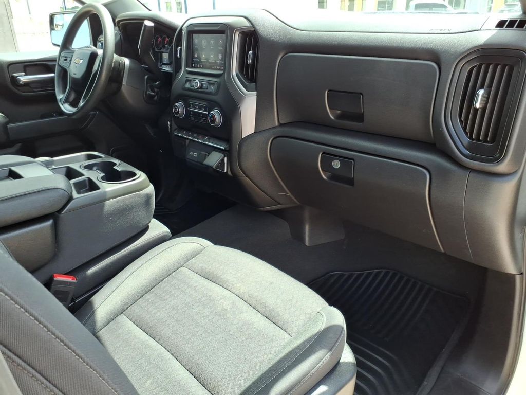 Used Car 2023 Chevrolet Silverado  Custom For Sale Under $35,000 In Pleasanton, Texas
