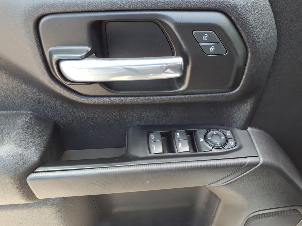 Used Car 2023 Chevrolet Silverado  Custom For Sale Under $35,000 In Pleasanton, Texas