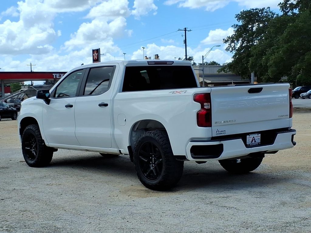 Used Car 2023 Chevrolet Silverado  Custom For Sale Under $35,000 In Pleasanton, Texas