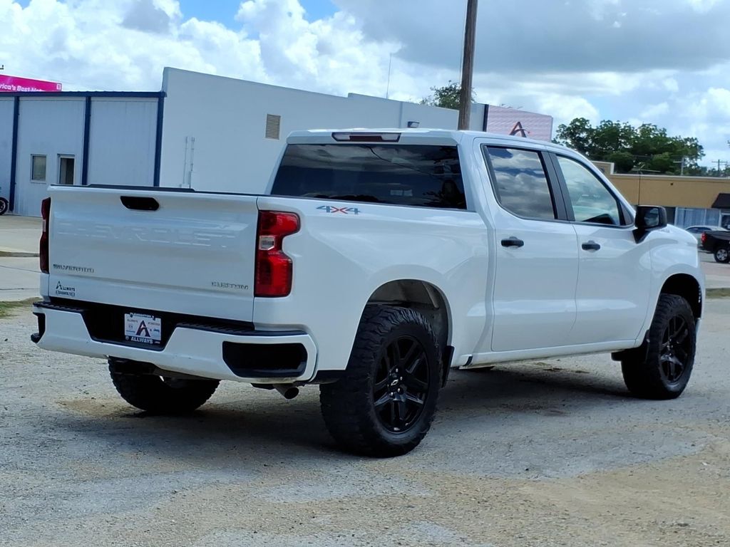 Used Car 2023 Chevrolet Silverado  Custom For Sale Under $35,000 In Pleasanton, Texas