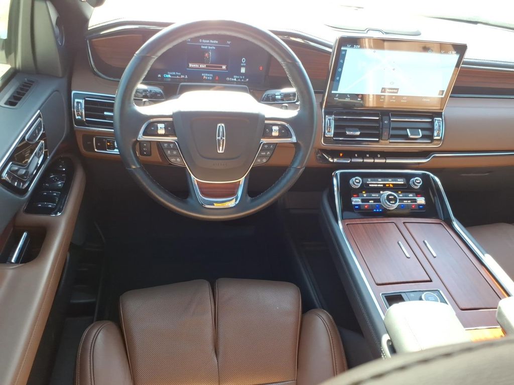 Used Car 2024 Lincoln Navigator  Reserve For Sale Under $80,000 In Pleasanton, Texas