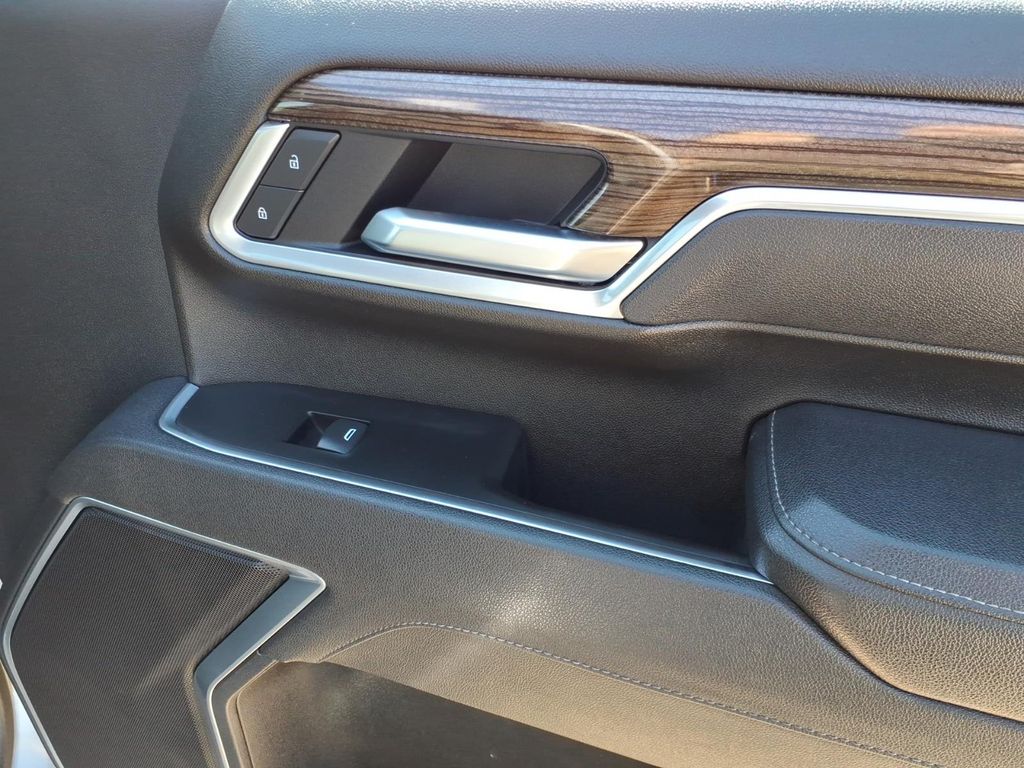 Used Car 2025 Chevrolet Silverado  Lt For Sale Under $60,000 In Pleasanton, Texas