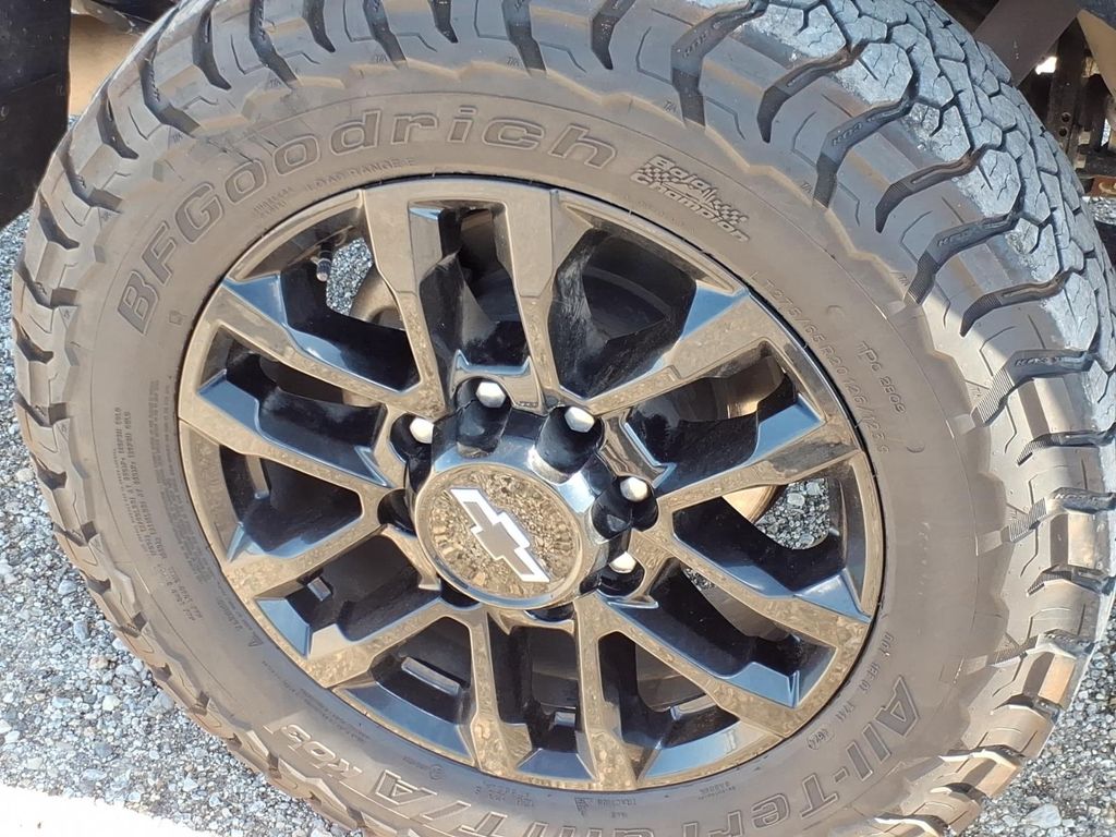 Used Car 2025 Chevrolet Silverado  Lt For Sale Under $60,000 In Pleasanton, Texas