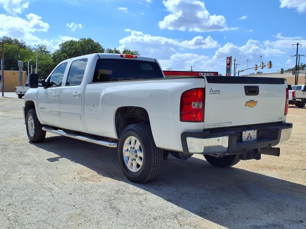 Used Car 2012 Chevrolet Silverado  Ltz For Sale Under $15,000 In Pleasanton, Texas