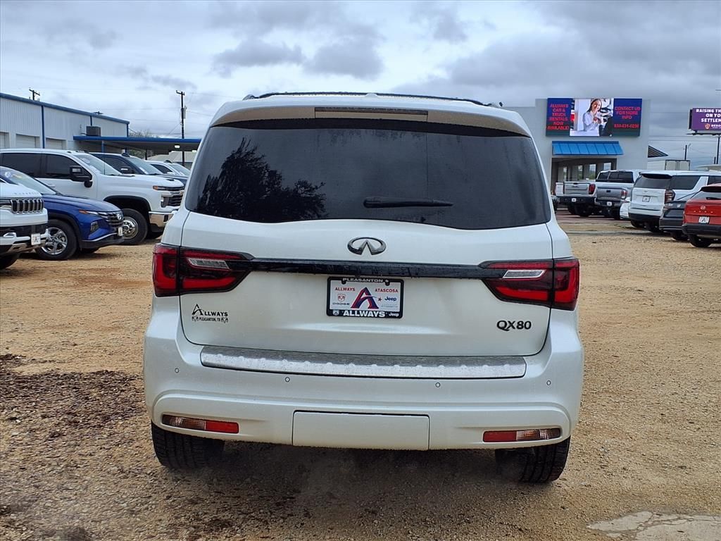 Used Car 2018 Infiniti Qx80  Base For Sale Under $20,000 In Pleasanton, Texas