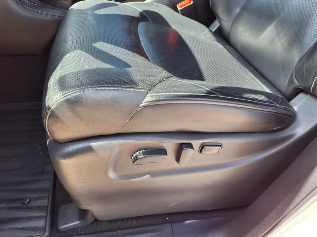 Used Car 2018 Infiniti Qx80  Base For Sale Under $20,000 In Pleasanton, Texas