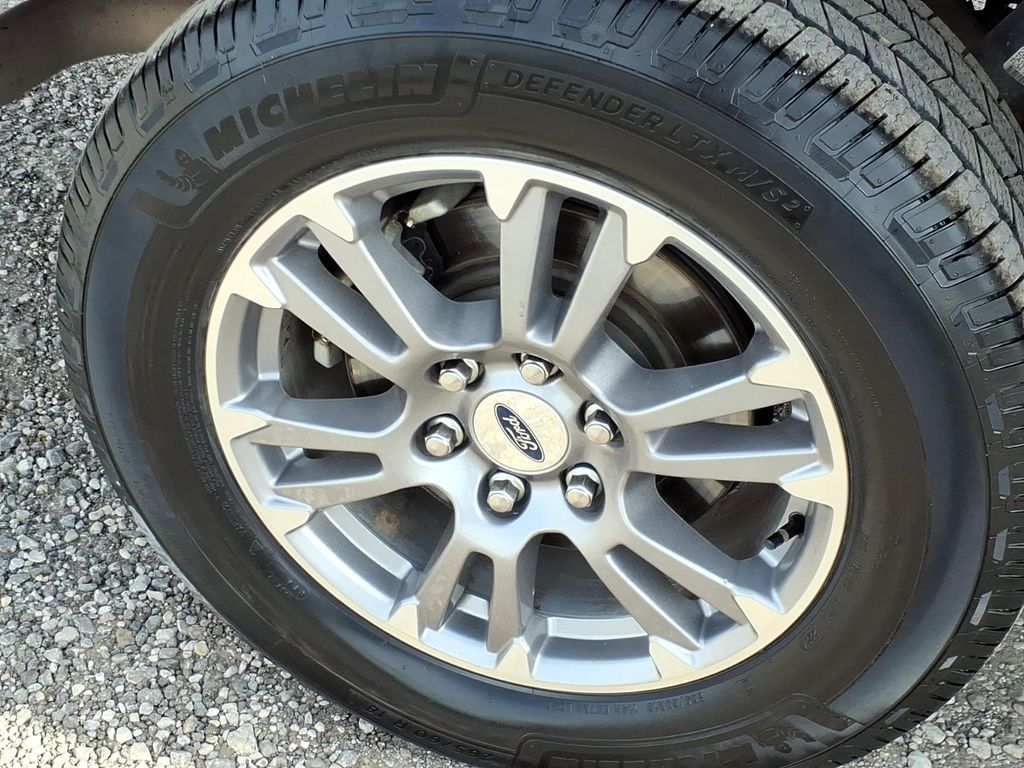 Used Car 2020 Ford F-150  Lariat For Sale Under $35,000 In Pleasanton, Texas