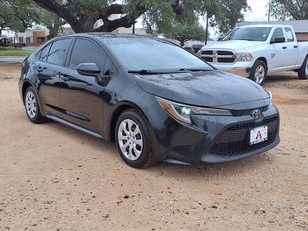 Used Car 2021 Toyota Corolla  Le For Sale Under $20,000 In Pleasanton, Texas
