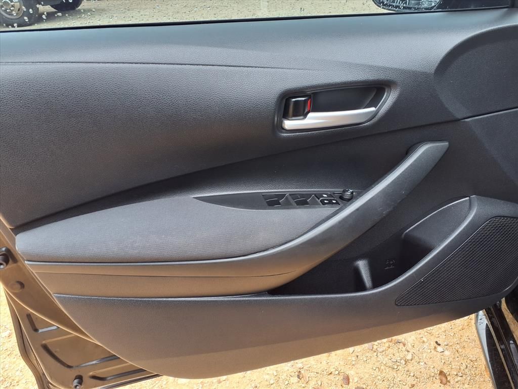 Used Car 2021 Toyota Corolla  Le For Sale Under $20,000 In Pleasanton, Texas